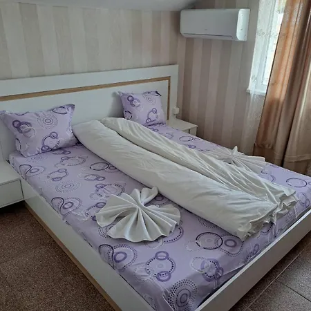 николови Pensjonat 3*